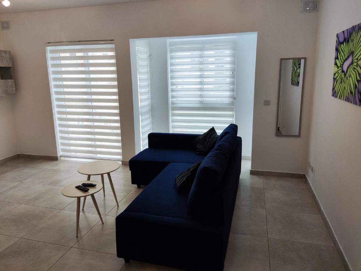 Modern Apartment In Gzira Bagian luar foto